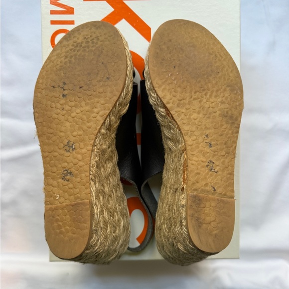 Kors Michael Kors black platform espadrille - Picture 3 of 3